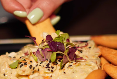 L' Avinyet - Restaurante Bar de Tapas con mucho Arte — fotografia 4