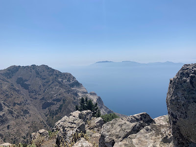 Όρος Δίκαιος