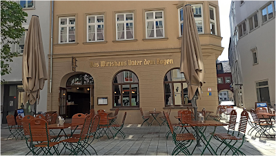 Das Wirtshaus unter dem Bogen — fotografia 5