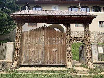 Mănăstirea Oașa — fotografia 3