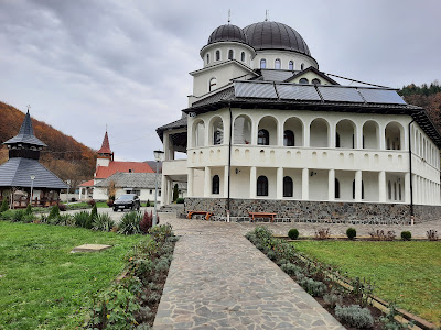 Mănăstirea Căşiel — fotografia 3