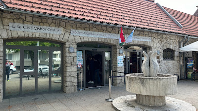 Tapolcai-tavasbarlang Látogatóközpont — fotografia 4