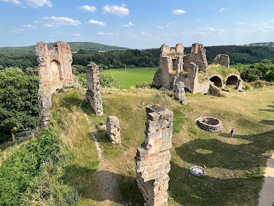Castle ruins Zvířetice — fotografia 3