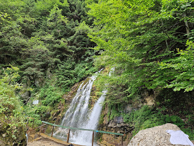 Cascada Valea Spumoasă — fotografia 3