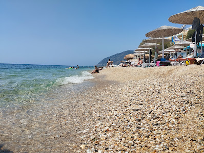 Agios Isidoros Beach — fotografia 3