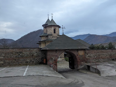 Mănăstirea Cornet — fotografia 4