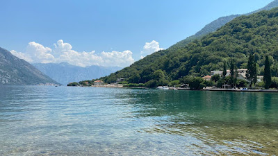Morinjska plaža — fotografia 4