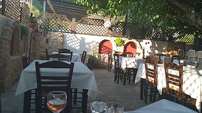 Η Καλύβα Εστιατόριο - Ταβέρνα — fotografia 2