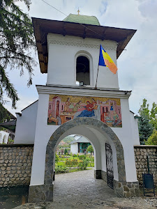 Mănăstirea Ostrov — fotografia 4