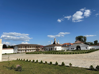 Ansamblul Palatului Brâncovenesc din Potlogi — fotografia 3