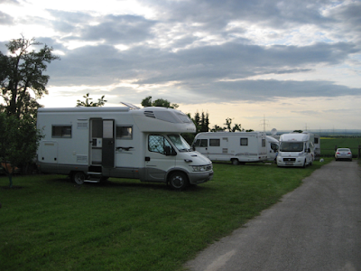 Wohnmobilstellplatz Lassek - Wohnmobil , Caravan , Wohnmobilstellplatz , Camping , Campingplatz , Stellplatz , Erfurt — fotografia 3