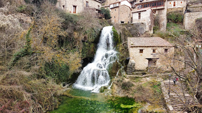 Cascada de Orbaneja del Castillo — fotografia 5