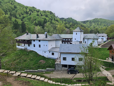 Mănăstirea Iezer — fotografia 4