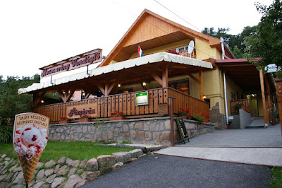Rozmaring Vendéglő Pizzéria, Restaurant — fotografia 5