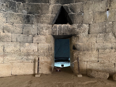 "Treasury of Atreus" or "Tomb of Agamemnon" — fotografia 4