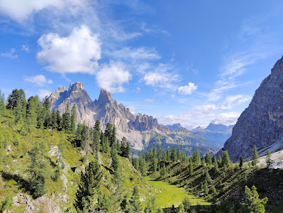 Lago di Sorapis Hike Trailhead — fotografia 3