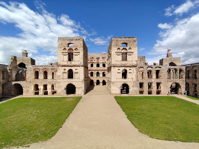 Krzyżtopór Castle — fotografia 4