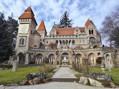 Bory Castle