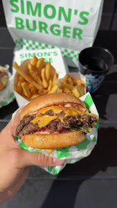 SIMON'S BURGER KAPOSVÁR — fotografia 5