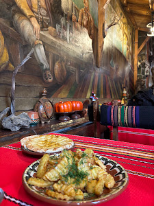 Demeko Tavern — fotografia 3