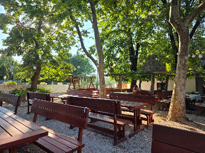 Gyöngyösi Betyárcsárda — fotografia 3