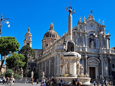 Fontana dell'Elefante (uʻ Liotru) — fotografia 3