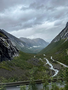 Trollstigen Foothill Viewpoint — fotografia 3