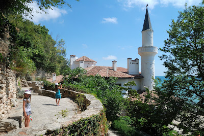 Castelul Reginei Maria a României, din Balcic — fotografia 4