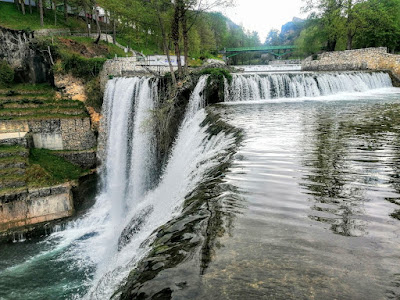 Pliva Waterfall — fotografia 4
