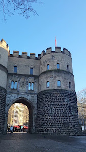 Hahnen Gate — fotografia 2