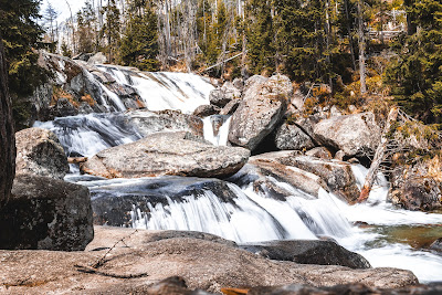 Giant Waterfall — fotografia 3
