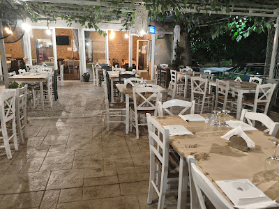 Το Ηλιοβασίλεμα Εστιατόριο — fotografia 3