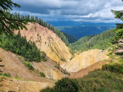 Groapa Ruginoasa - Valea Seacă