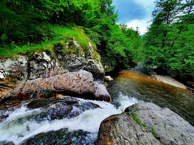 Водопад „Гюмбуртията“ — fotografia 4