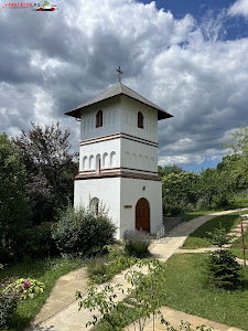 Mănăstirea Cornu — fotografia 5