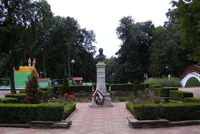 Bustul lui Mihai Eminescu 1890 — fotografia 4