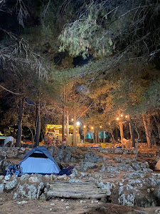 THE SEA CAVE CAMPING — fotografia 3