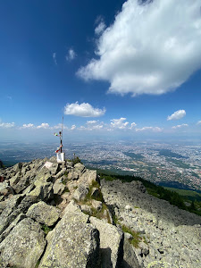 Kamen Del Peak
