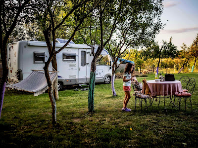 Lotus Mellow - Lounge & Camping