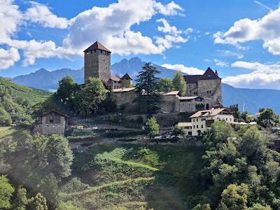 Tyrol Castle — fotografia 3