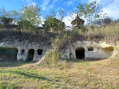 Tibolddaróc barlanglakások