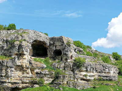 Sanctuarul rupestru tracic Bagialata de la Strelkovo