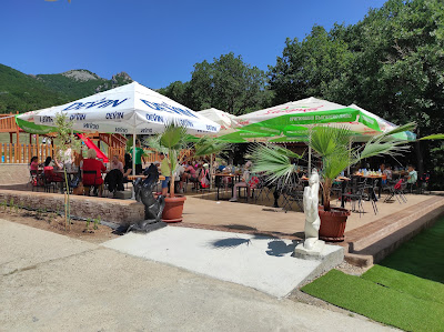 Oasis Camping