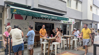 Jamón y Salud Ibérico tapas Bar — fotografia 4