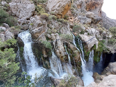 Big Waterfall in Kourtaliotiko Gorge — fotografia 3