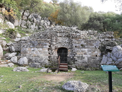 Ocuri Archaeological Site — fotografia 4
