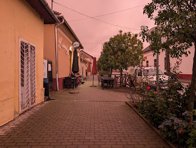 Kisvendéglő — fotografia 4