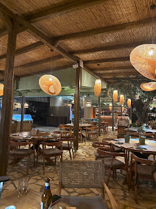 Oliva Beach Bar-Seafood Restaurant — fotografia 3