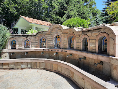"Holy Trinity" Cross Forest — fotografia 3