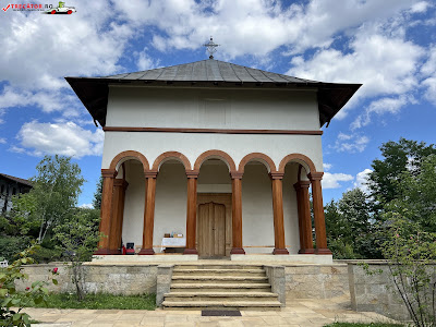 Mănăstirea Cornu — fotografia 4